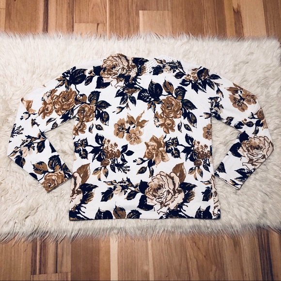 Isaac Mizrahi Live Crochet Neck Rose Cardigan - Picture 3 of 7